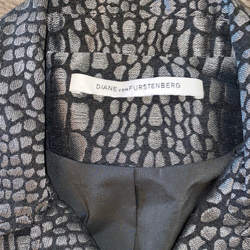 Diane Von Furstenberg Angie Alligator Print Jacquard Moto Jacket - Picture 2 of 11